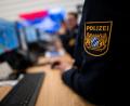 Symbolbild: Fabian Strauch/dpa
Die Polizei in Bayern soll künftig mehr Befugnisse erhalten.