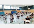 Bild: Realschule im Stiftland/exb
An der Realschule im Stiftland in Waldsassen begannen die Abschlussprüfungen einen Tag früher als an anderen Realschulen in Bayern.