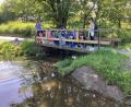 Bild: Kinderhaus Mobile Kulmain/exb
Die Themenwoche "Wasser" des Kinderhauses Mobile in Kulmain führte die Buben und Mädchen auch zur Kulmainer Furt.