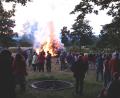 Bild: Georg Hüttner/exb
So lodert das Johannisfeuer des OWV Weiden.