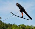 Bild: Uwe Neumann/exb
Tim Wild beim Wasser-Skispringen.