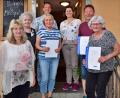 Bild: hdk
Die Geehrten des VdK Königstein (von links): Manuela Trautmann, Kreisvorsitzende Marianne Kies-Baldasty, Gertrud Kohler, Bürgermeister Jörk Kaduk, Vorsitzende Doris Lehnerer, Peter Kohler und Christa Leines.
