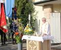 Bild: bjp
Über das zweifache Liebesgebot Jesu als Quintessenz aller göttlichen Weisungen predigt Pfarrer Edmund Prechtl beim Zessauer Festgottesdienst.