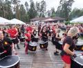 Bild: Kunz
Die Samba Trommeltruppe "Jalapenos Percussion" mischt das Sommerfest der "Swinging Hats" mächtig auf.