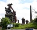 Bild: Petra Hartl
Die ehemalige Maxhütte in Sulzbach-Rosenberg. Wie es mit ihr und dem Gelände, aber insbesondere dem charakteristischen Hochofen weitergehen soll, erörterten Max Aicher und Bürgermeister Stefan Frank.