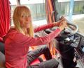 Bild: bl
Anita Bernhardt ist seit 20 Jahren in der Männerdomäne der Trucker unterwegs.