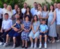 Bild: lgc
Hans Lautner mit seiner Frau Gerlinde (vorne Mitte) im Kreise seiner großen Familie. Zu den zahlreichen Gratulanten zählte auch Bürgermeister Johannes Schmid (Zweiter von rechts).