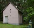 Bild: bö
Der Brunnen in Arling ist seit 2019 vom Netz. Das Wasserwirtschaftsamt Weiden spricht sich nun gegen eine Wiederaufnahme der Wasserentnahme aus dem Tiefenbrunnen aus.