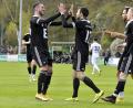 Archivbild: Hubert Ziegler
Mergim Bajrami (links) und Daniel Gömmel (Zweiter von links) erzielten beim 5:1-Testspielsieg der DJK Ammerthal beim TSV Nürnberg-Buch jeweils zwei Tore.