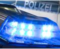 Symbolbild: Friso Gentsch/dpa
Ein unbekannter Täter klaute aus einem Kleintransporter, der in der Egerer Straße in Mähring geparkt war, verschiedene Diagnosegeräte Laptops und eine Reisetasche.
