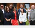 Bild: gf
Amtswechsel an der Caritas-Sozialstation Amberg (von links): Richard Sellmeyer, Nicole Hollederer, Pfarrer Michael Jakob, Ingeborg Gerlach, Johannes Sellmeyer, Julia Geiger sowie Peter Bublitz, 2. Vorsitzender der Caritas-Sozialstation Amberg.