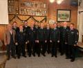 Bild: Feuerwehr Wiesau/exb
Der neu gewählte Vorstand. Von links Bürgermeister Toni Dutz, Schriftführer Thorsten Meiler, Kommandant Christian Blohmann, Vorsitzender Kevin Puss, Zweiter Kommandant Alexander Bäumler, Zweiter Vorsitzender Fabian Puss, die Vertrauenspersonen Nico Tretter und Daniel Hermann, Kassenrevisor Daniel Schildknecht, Vertrauensperson Andreas Puss, Kassenrevisor Peter Meißner sowie Kreisbrandrat Stefan Gleißner.