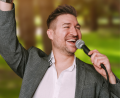 Bild: Benjamin Ebi/exb
Der Pleysteiner Christoph Baierl gibt wieder ein Sommerkonzert in der Parkanlage am Stadtweiher.