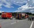 Bild: Wolfgang Steinbacher
Der Unfall passierte an der Kreuzung der zwei Bundesstraßen 14 und 299 kurz vor Gebenbach am Donnerstag zur Mittagszeit. Im Hintergrund ist der beteiligte MAN-Lkw der britischen Streitkräfte zu sehen. Er befand sich auf dem Weg nach Grafenwöhr.
