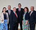 Bild: Fotostudio Kraus
Präsident Dr. Georg Haber (Dritter von rechts) und seine fünf Stellvertreter Kathrin Zellner, Hans Kastl, Christian Läpple, Claudia Geiselhöringer und Gerhard Ulm. (von links.).