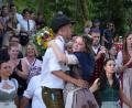 Bild: hdk
Das Oberkirwapaar Valentin Brunner und Katia Kohler beim Ehrentanz.