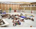 Bild: Realschule Kemnath/exb
Einen anspruchsvollen Parcours hatten die Schülerinnen und Schüler der Klasse 9b der Realschule am Tor zur Oberpfalz im Rahmen einer Projektarbeit für ihre Mitschüler aus der sechsten Jahrgangsstufe ausgearbeitet.