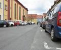 Archivbild: Stephan Huber
Der Paulanerplatz in Amberg. Er ist seit der Kanalsanierung dort ein lieblos gestalteter Parkplatz in einer historischen Altstadt.