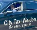 Bild: Dominik Bauriedl 
Tanja Fischer von City-Taxi in Weiden ist von der "Fifty-Fifty-Taxi"-Aktion für Jugendliche im Landkreis Neustadt/WN überzeugt.