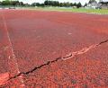 Bild: Petra Hartl
Die Leichtathletik-Anlage am FC-Stadion in Amberg ist in einem denkbar schlechten Zustand.