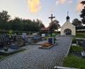 Bild: sne
Am Friedhof in Kirchendemenreuth wurde einst ein Standort für Urnengräber festgelegt. Seitdem gab es keine einzige solche Bestattung.