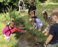 Bild: mma
Ferienzeit bedeutet auch: Freizeit. Wasser hat für Kinder magische Anziehungskraft und ist Teil im Hahnbacher Ferienprogramm.