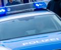 Symbolbild: Jens Büttner/dpa
Mittwochnacht verfolgt ein Mann eine 30-jährige Schwandorferin mit dem Auto. Sie versucht ihn abzuschütteln.