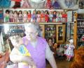 Bild: gz
Die verstorbene Puppenmama Betty Linsmeier mit ihren 3000 kleinen und großen "Kindern" im Puppenmuseum.