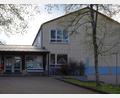 Bild: mfh
Das alte Schulhaus muss wohl noch länger genutzt werden, weil die Gemeinden Neukirchen und Etzelwang eine finanzielle Atempause brauchen.