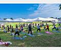 Bild: Marco Weig/exb
Abschalten bei den Übungen konnten am Samstag beim ersten „Stoawold-Yoga-Festival“ viele der Teilnehmer.