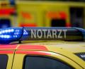 Symbolbild: Monika Skolimowska/dpa-Zentralbild/dpa
Dass manche Notärzte sich nicht in der neuen Arbeitsgruppe zur besseren Gesundheitsversorgung einbringen wollen, stößt bei Kommunalpolitikern auf Kritik.
