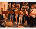 Bild: gi
Beim Klassenvorspielabend dominieren die Blasinstrumente unter der Leitung von Musiklehrerin Daniela Ermer.