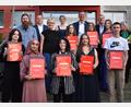 Bild: Sebastian Bäumler/exb
Die Mittelschule Altenstadt entlässt ihre Absolventen der 9. und 10. Klasse in die Zukunft.