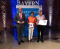 Bild: Florian Graser/exb 
Barbara und Alfred Gleißner freuen sich über den Hauptgewinn .