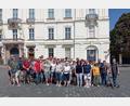 Bild: Silke Tanner/exb
Die Reisegruppe aus Pressath vor der Prager Burg.