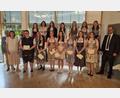 Bild: Valentina Schmid/exb
Bei der Abschlussfeier der Realschule Vohenstrauß werden die besten Absolventinnen und Absolventen ausgezeichent.