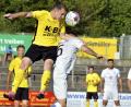 Bild: Hubert Ziegler
Rückkehrer Paul Götz (links) traf per Kopf zum Sieg für den FC Amberg gegen die SpVgg GW Deggendorf.