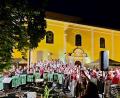 Bild: mab
Über 1000 Besucher kommen zur gemeinsamen Serenade von Musikkapelle und Bergchor anlässlich ihrer Jubiläen.