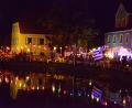 Archivbild: bey
Bei der Multi-Kulti-Nacht ist das Flair am Stadtweiher immer besonders beeindruckend.
