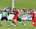 Archivbild: Hubert Ziegler
Heimsieg und Auswärtsunentschieden – in der vergangenen Saison hatte der SV Schmidmühlen (im Bild Zweiter von links Daniel Fochtner) in der Bezirksliga die Nase vorn im Derby gegen den 1. FC Rieden (Zweiter von rechts Michael Fleischmann). Am Freitag treffen die beiden Vereine erneut aufeinander – diesmal eine Klasse tiefer in der Kreisliga.