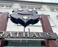Bild: Gabi Schönberger
Im großen Sitzungssaal des Rathauses von Windischeschenbach stimmt der Stadtrat über Anträge ab. Zukünftig muss das Ergebnis jedoch anders protokolliert werden.