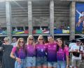 Bild: Bernhard Müller
Bei den Spielerinnen des TSV Theuern kommt das pink-lilafarbene Trikot gut an. Lena Götz, Sabrina Walter, Miriam Geitner, Susanne Stich und Marie Karpf (von links) trugen es beim Achtelfinale Schweiz gegen Italien in Berlin.