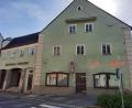 Bild: kro
Die Stadt Tirschenreuth verschiebt die geplante Revitalisierung des ehemaligen Luitpold-Theaters – die bislang in Aussicht gestellten Fördermittel werden als nicht ausreichend erachtet.