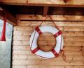 Symbolbild: Zacharie Scheurer/dpa
Ob Hausboot oder Segelschiff, Sicherheit geht vor: Die richtige Versicherung kann vor hohen Kosten schützen.