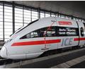 Bild: picture alliance / Martin Schutt/dpa-Zentralbild/dpa
Fahrgäste in ICEs auf der Strecke München-Berlin müssen sich weiter auf Verspätungen und Halte-Ausfälle einstellen.. (Archivbild)