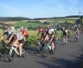 Bild: fz
Die Pirker Grenzerfahrung fordert die Radsport-Fans: Bereits in Letzau geht es ans Eingemachte für die Langfahrer.