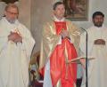 Bild: Josef Rosner
Dekan Martin Finkel (Mitte) führte den Resl-Gebetstag als Prediger und Hauptzelebrant an. An seiner Seite hatte er Pfarrseelsorger Pater Benedikt Leitmayr (links) und Pater John vom Kloster Fockenfeld.