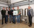 Bild: Wiesel/OTH Amberg-Weiden/exb
Die Brauerei Bruckmüller wird neuer Innovativer Lernort der OTH Amberg-Weiden und startet gemeinsames Brauprojekt mit den Studierenden zu Bioverfahrenstechnik.