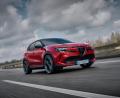 Bild: Alfa Romeo/dpa
Der Alfa Romeo Junior basiert auf der Plattform von Stellantis und bietet zwei Motorisierungsoptionen