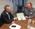 Bild: exb
Oberstleutnant Gereon Gräf (rechts) beim Antritssbesuch bei Landtagsabgeordnetem Harald Schwartz.
